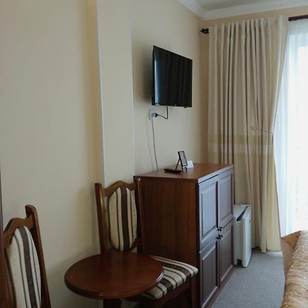 Hotel Three Korony Skhidnytsia Eksteriør billede