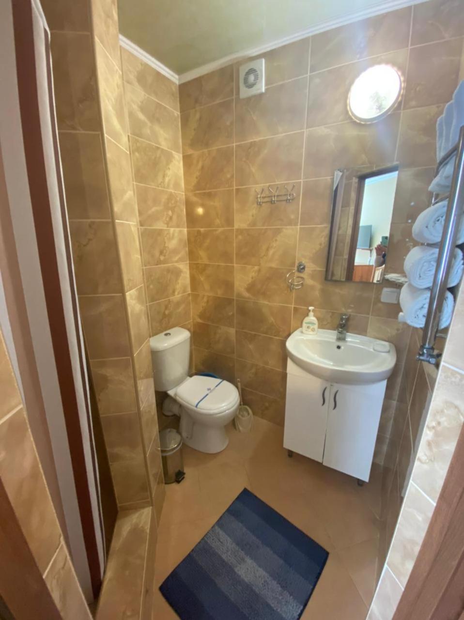 Hotel Three Korony Skhidnytsia Eksteriør billede