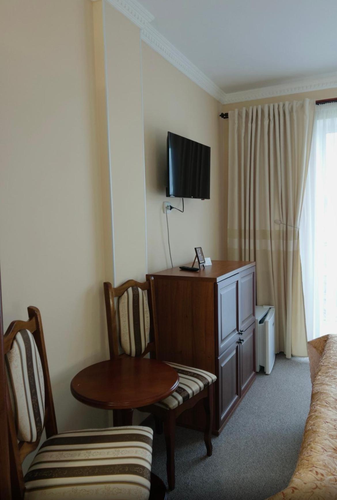 Hotel Three Korony Skhidnytsia Eksteriør billede