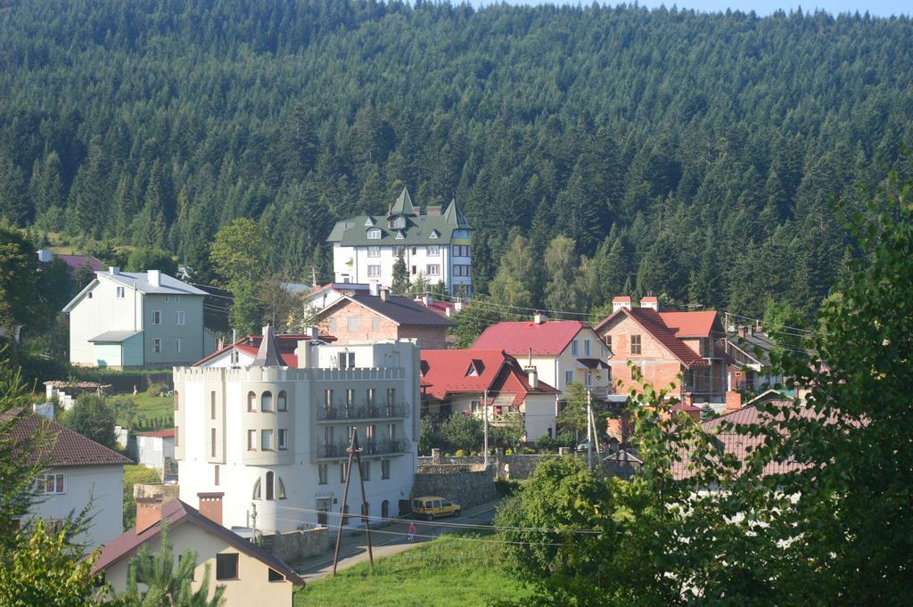 Hotel Three Korony Skhidnytsia Eksteriør billede